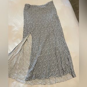 Urban Outfitters midi floral skirt with slit on the side!